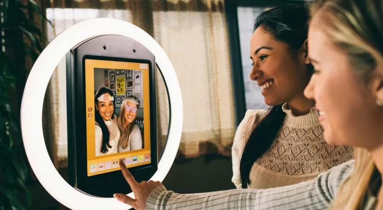Are Photo Booths Still Popluar In 2023?