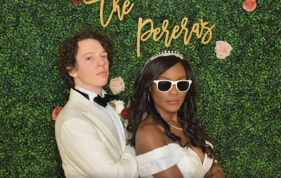 Make Your Wedding Exciting With Unique Photo Booth Rental